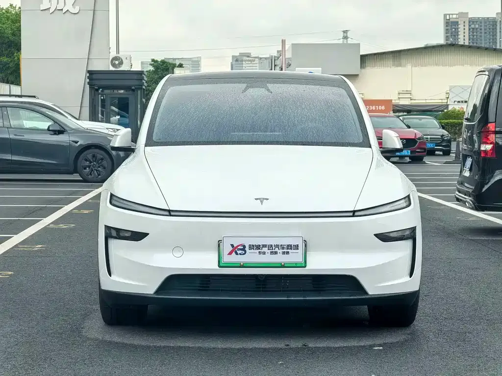Tesla Model Y — фото 7