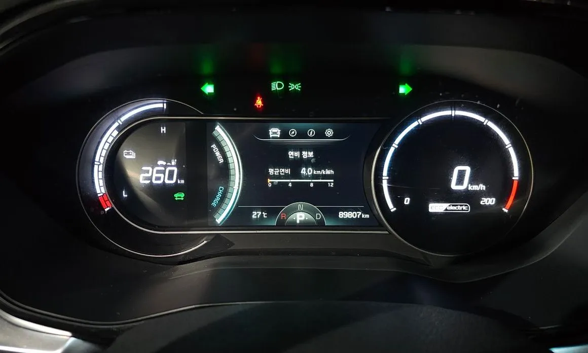 Kia Niro — фото 10