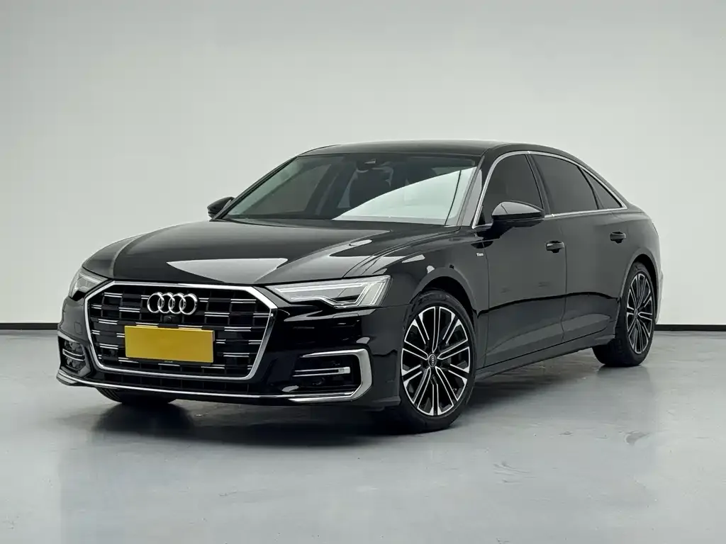 Audi A6L — фото 1