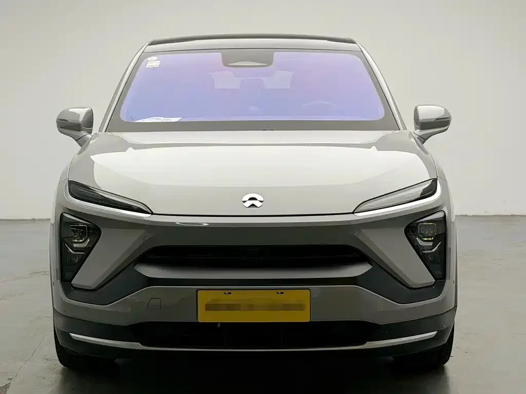 NIO EC6 — фото 10