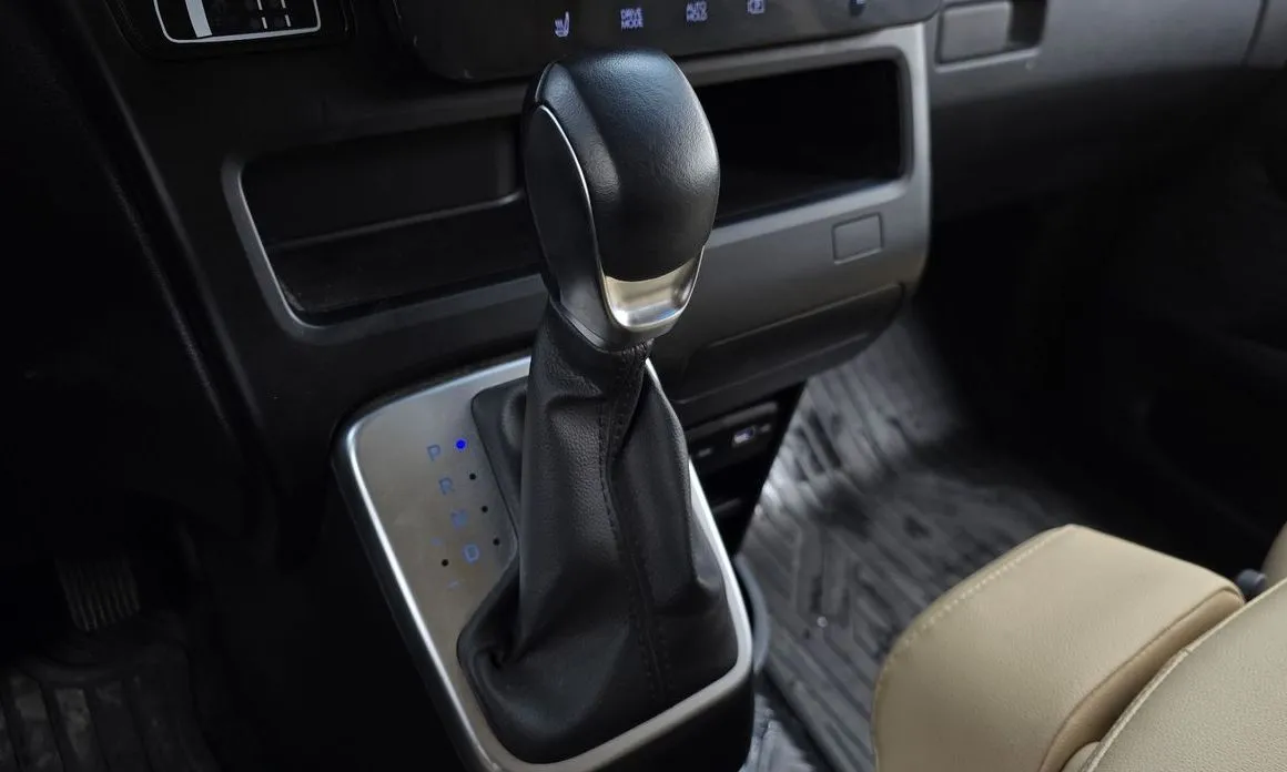 Hyundai Staria — фото 2