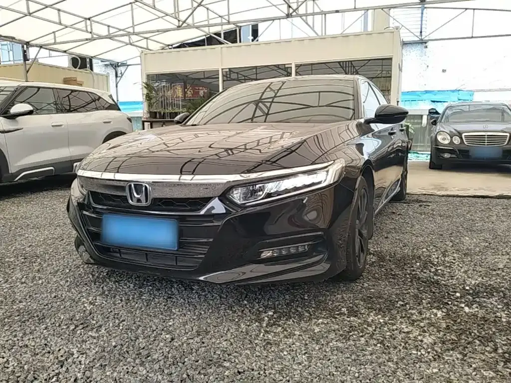 Honda Accord — фото 9