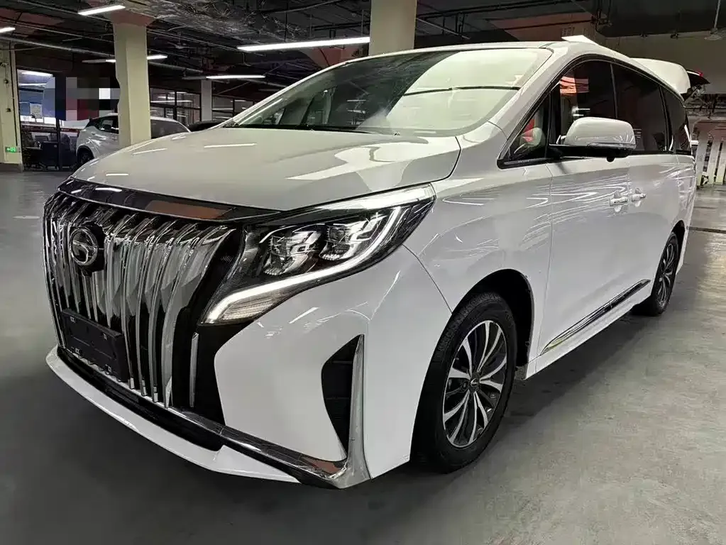 GAC Motor Trumpchi M8 — фото 1