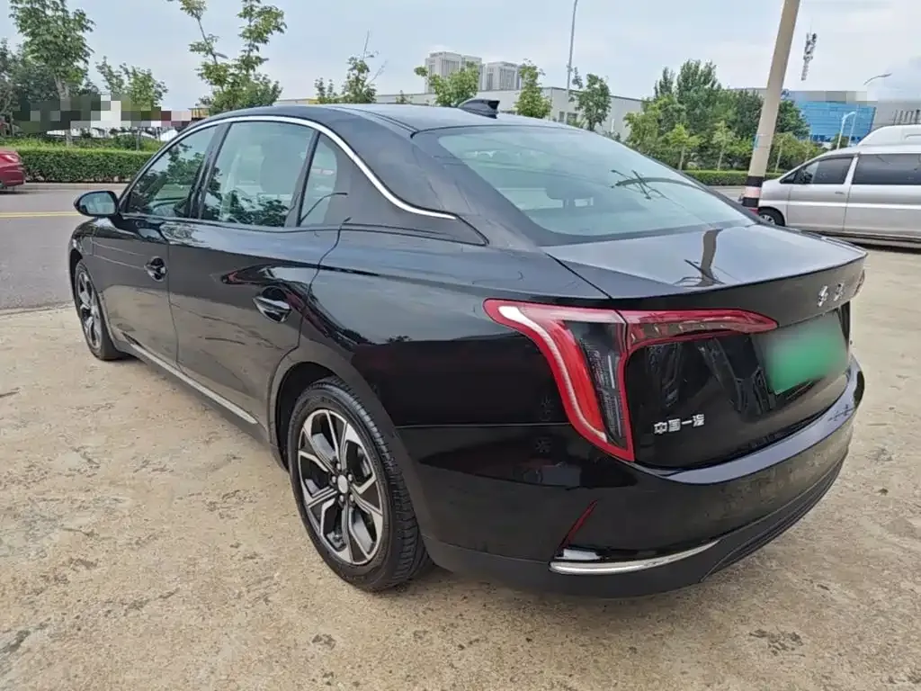Hongqi E-QM5 — фото 6