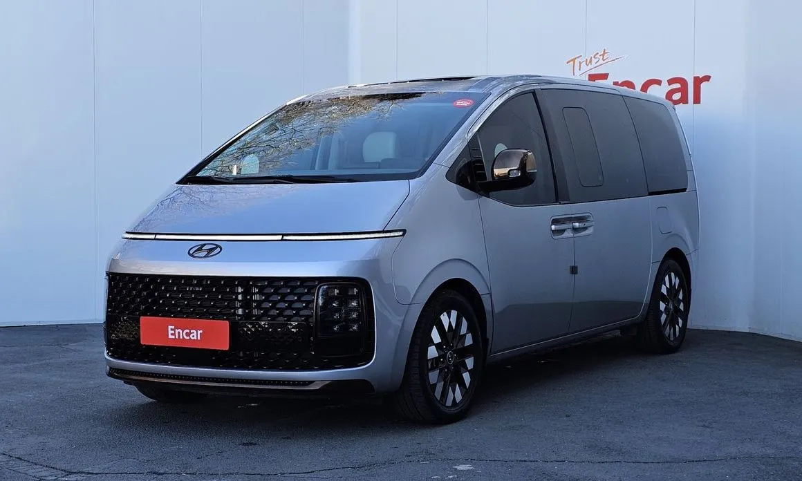 Hyundai Staria — фото 1