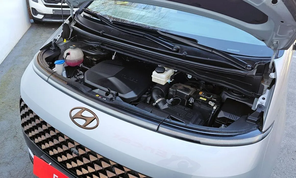 Hyundai Staria — фото 7
