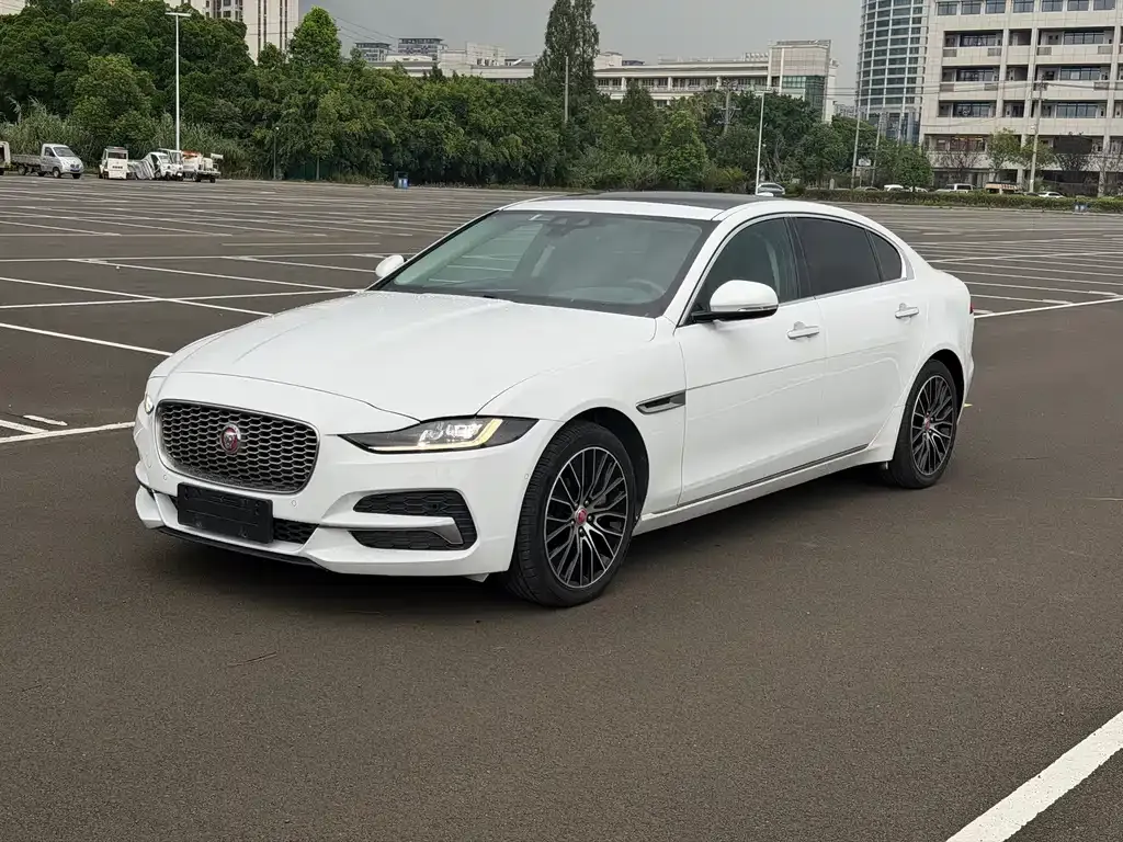 Jaguar XEL — фото 1
