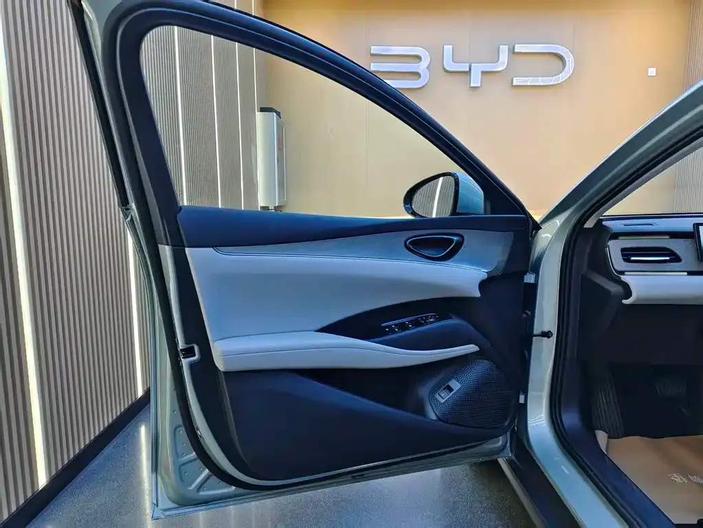 BYD Seal 06 DM-i Touring Edition — фото 7