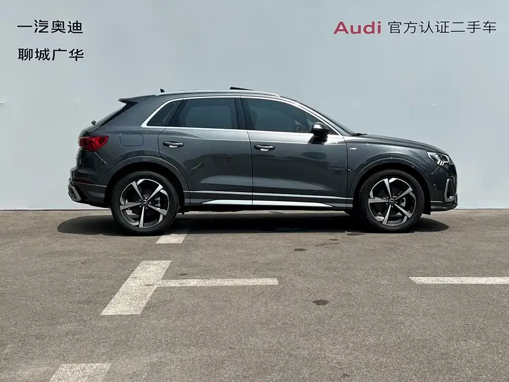 Audi Q3 — фото 7