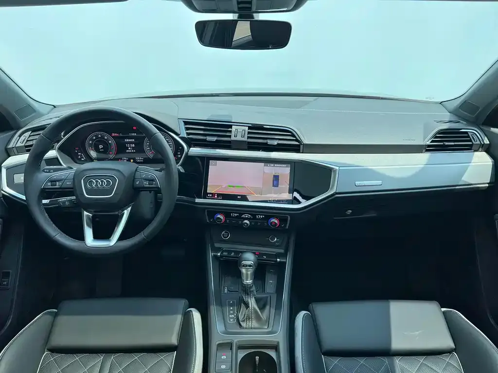 Audi Q3 — фото 5