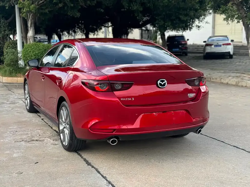 Mazda 3 Axela — фото 3