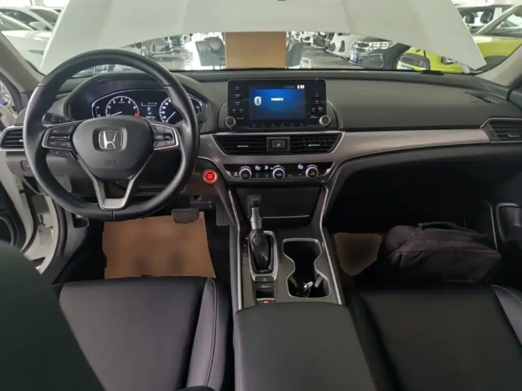 Honda Accord — фото 2