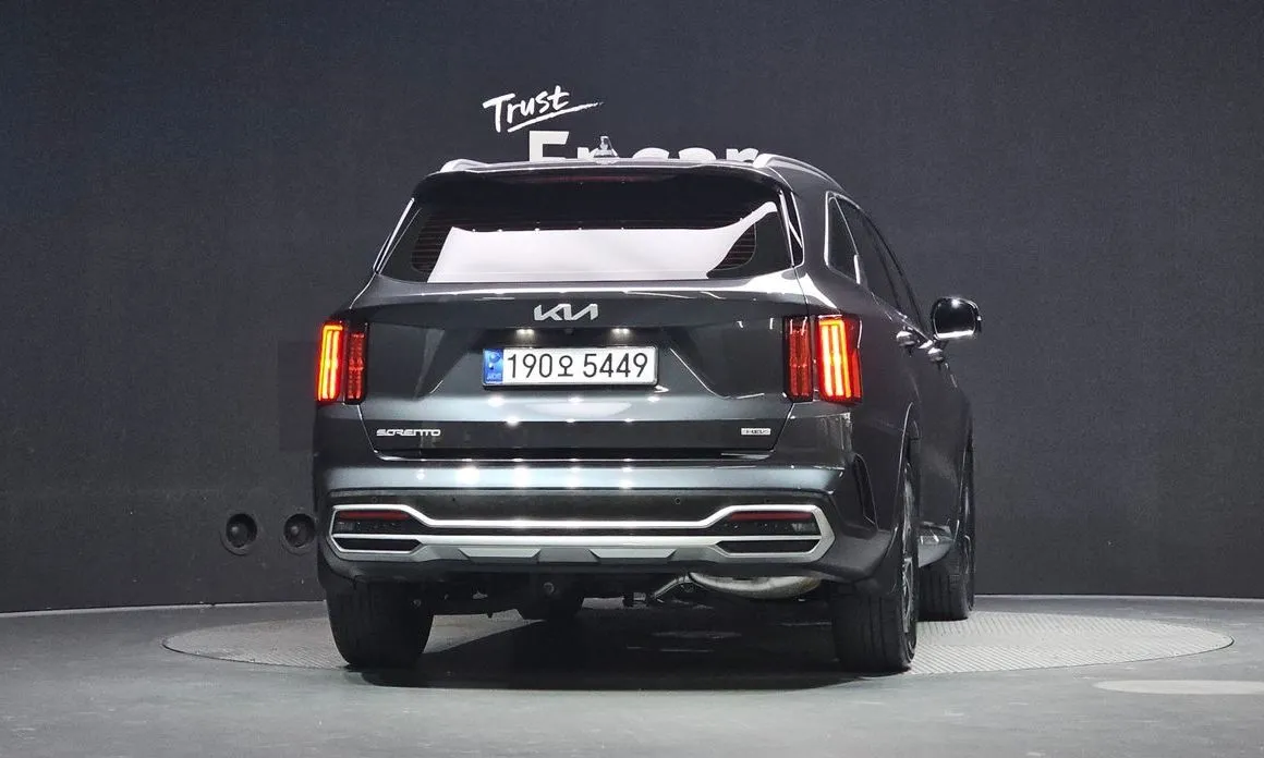 Kia Sorento — фото 6