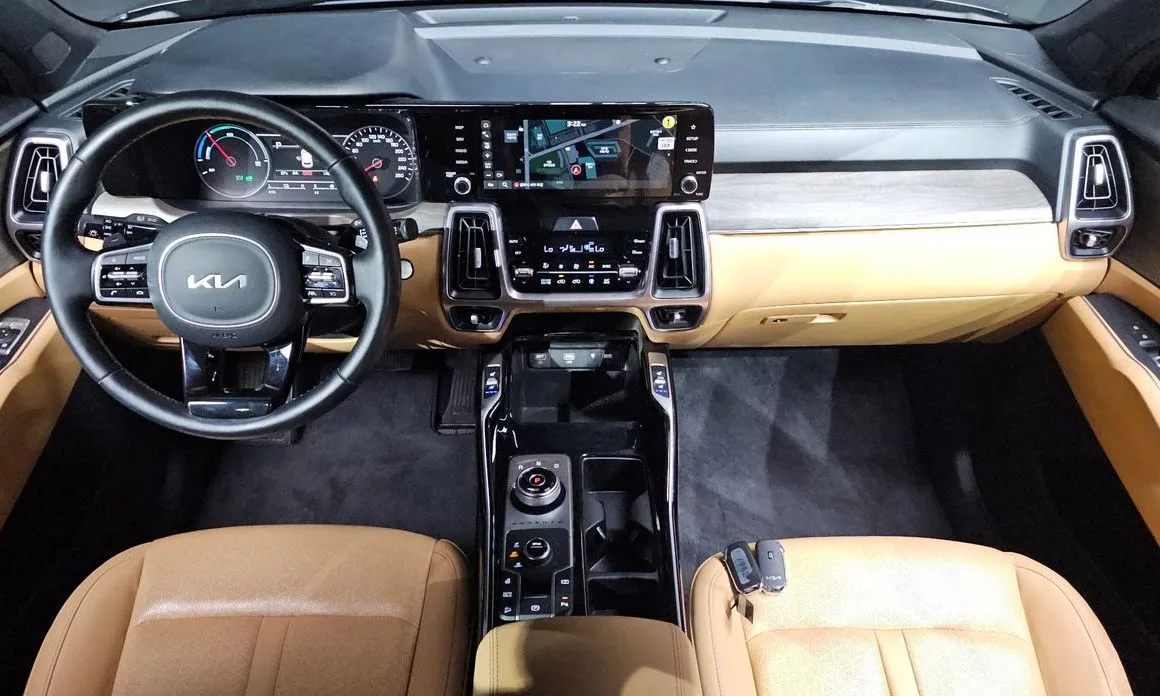 Kia Sorento — фото 10