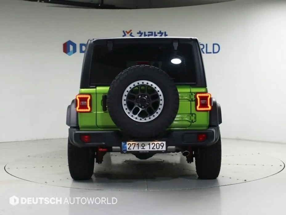 Jeep Wrangler — фото 6