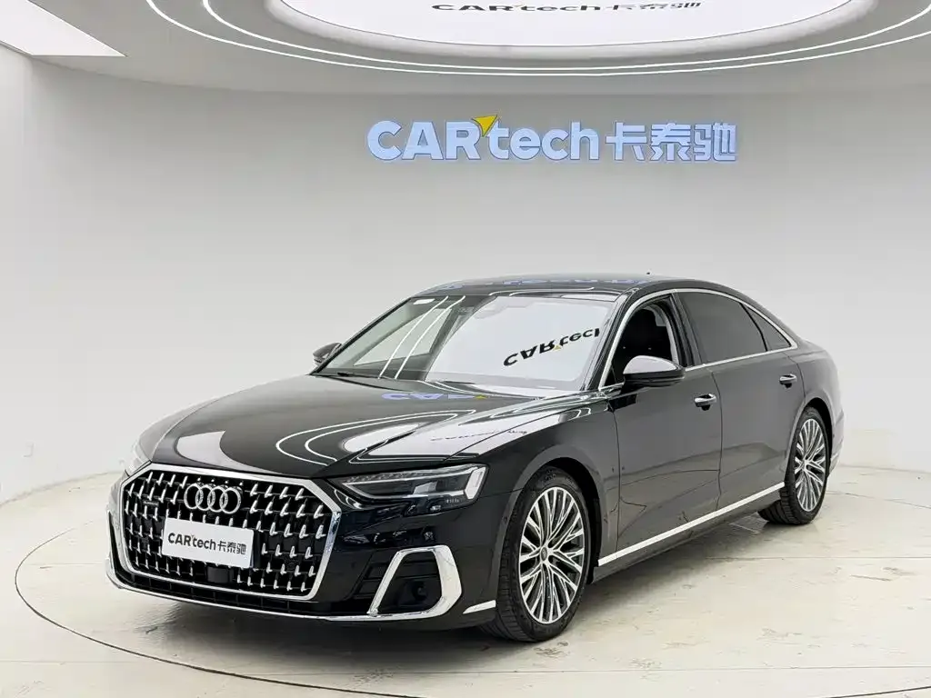 Audi A8 — фото 2