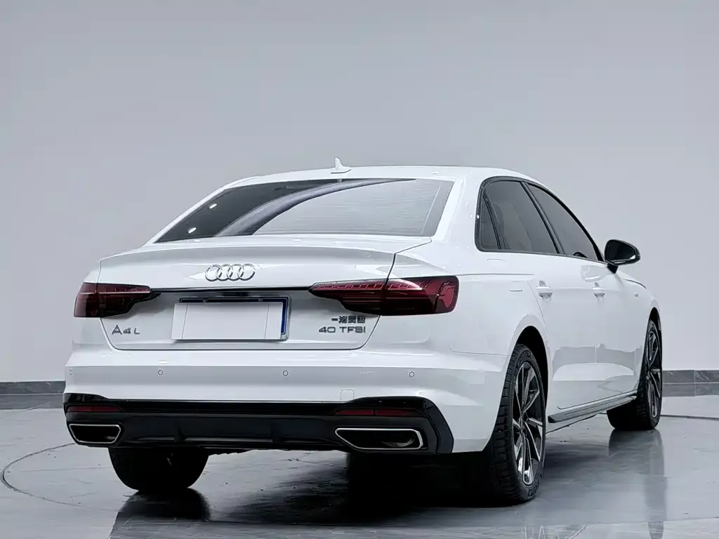 Audi A4L — фото 4