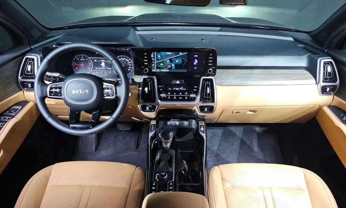 Kia Sorento — фото 7