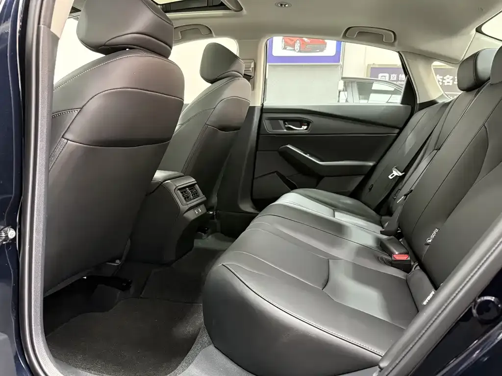 Honda Accord — фото 2