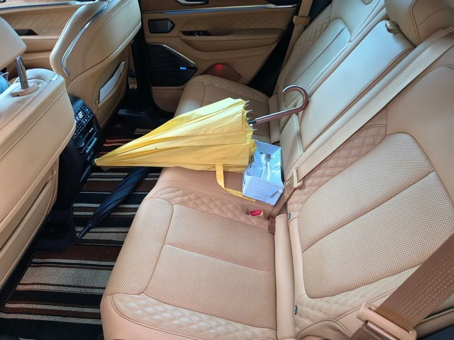 Jeep Cherokee — фото 5