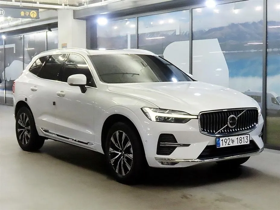 Volvo XC60 — фото 1