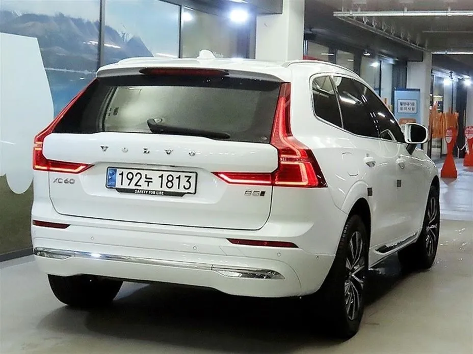 Volvo XC60 — фото 5