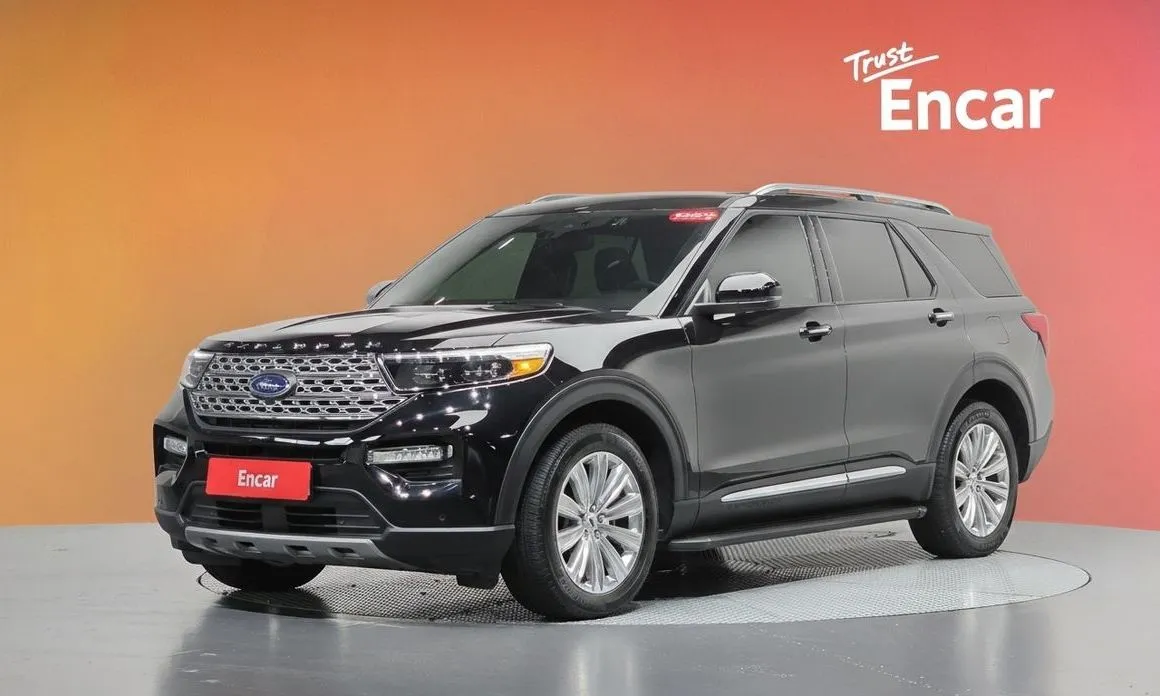 Ford Explorer — фото 1