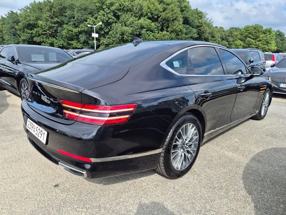 Genesis G80 — фото 10