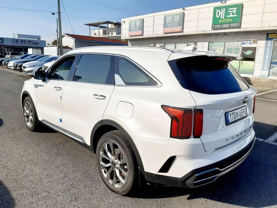 Kia Sorento — фото 6