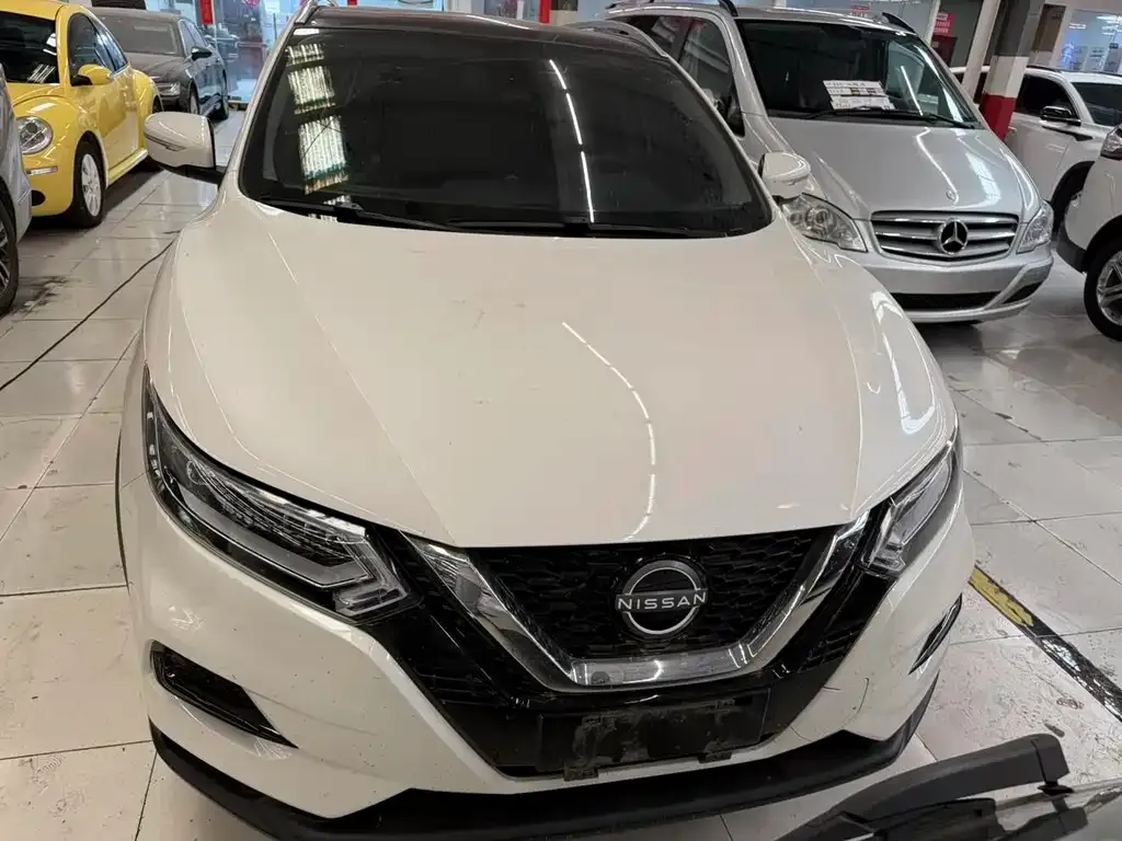 Nissan Qashqai — фото 6