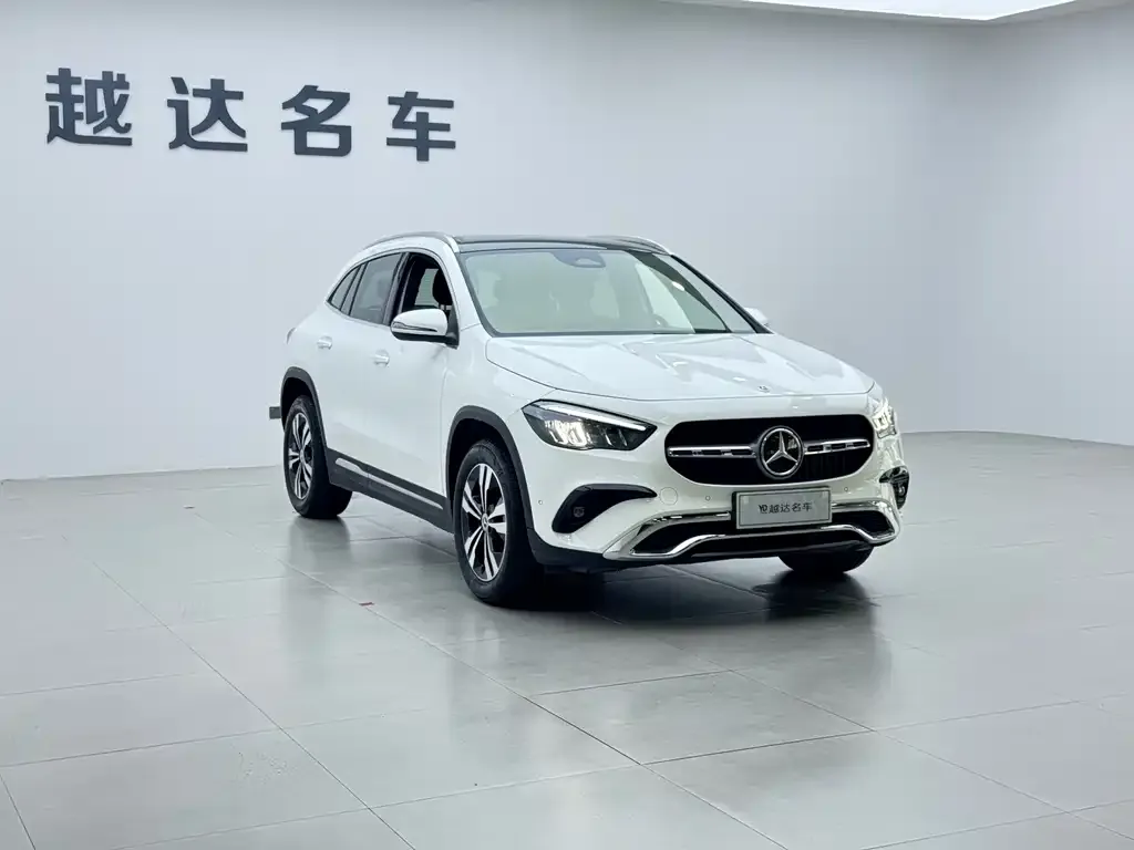 Mercedes-Benz GLA — фото 7