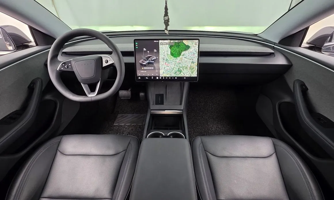 Tesla Model 3 — фото 4