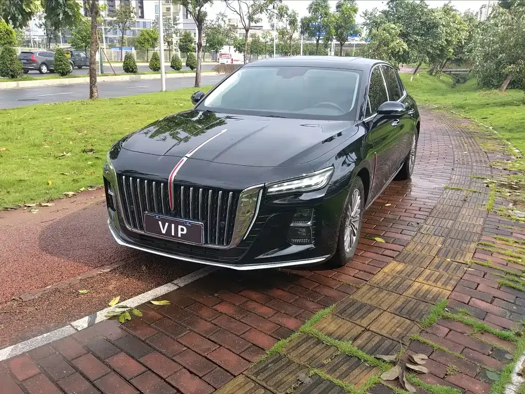 Hongqi H5 — фото 1