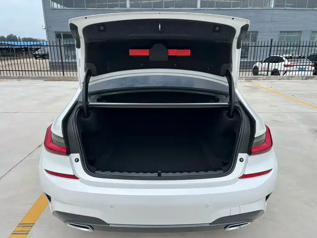 BMW 3 Series — фото 10