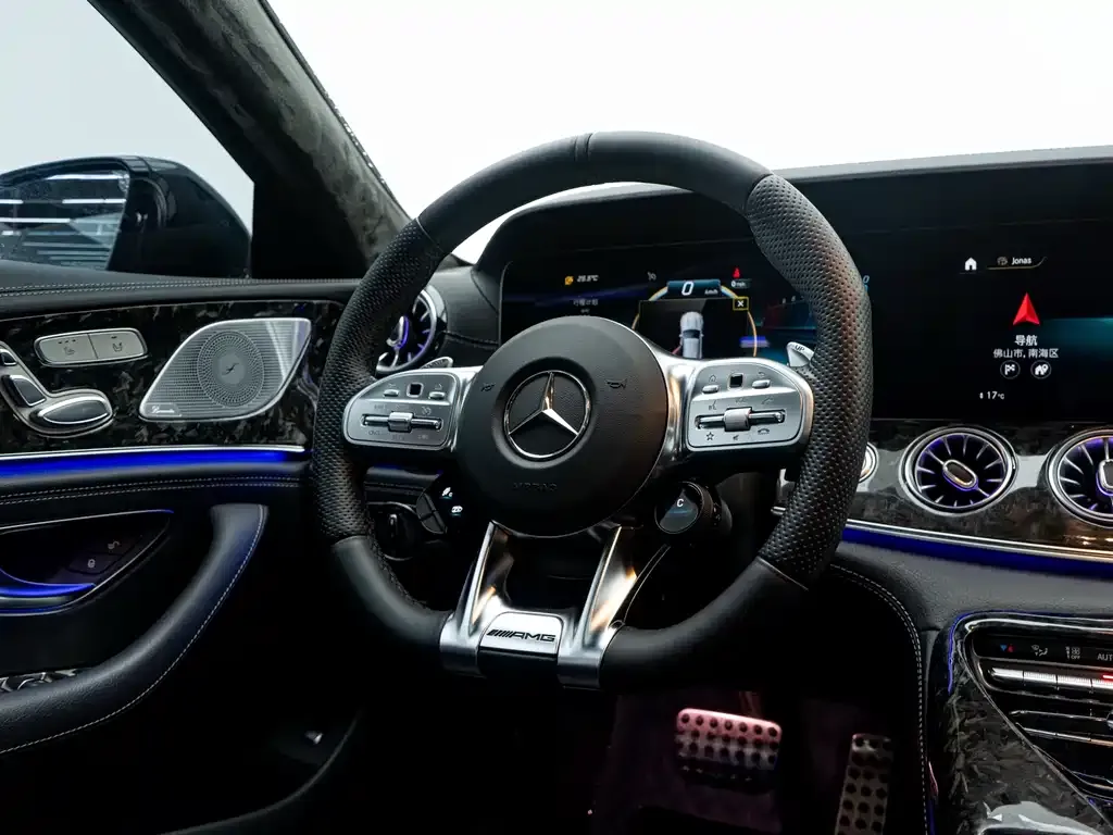 Mercedes-Benz AMG GT — фото 8