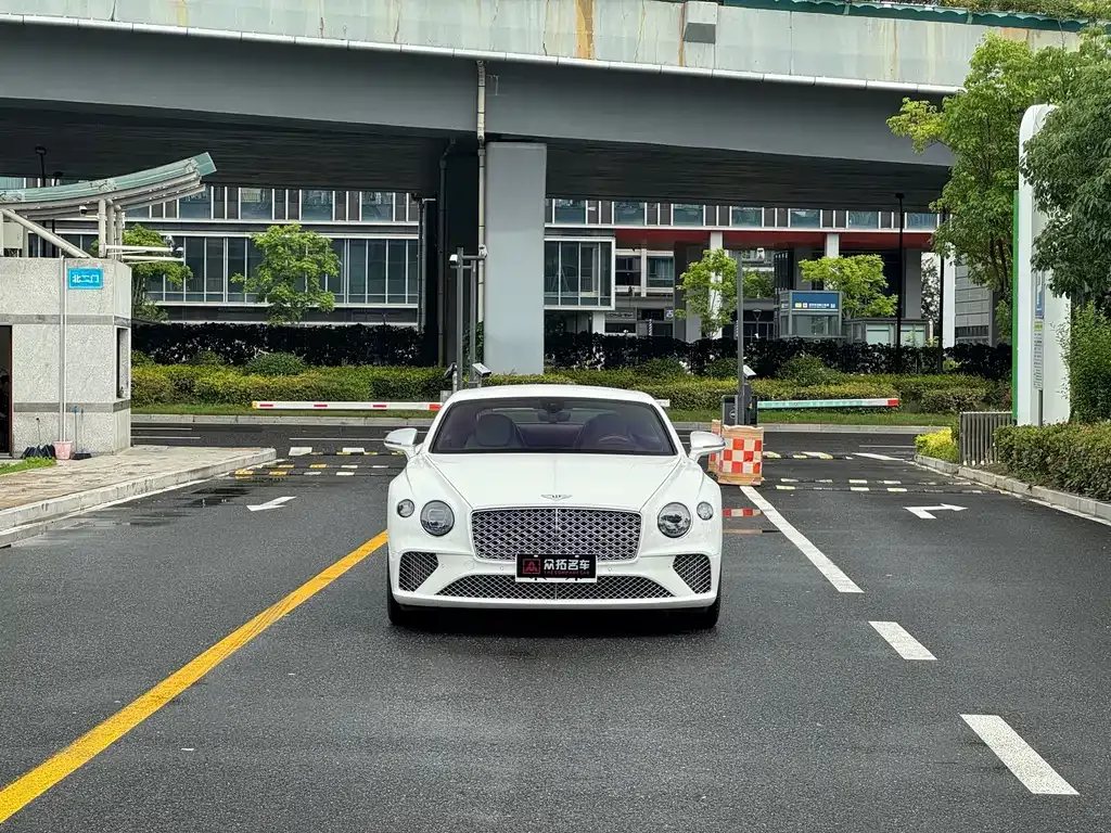 Bentley Continental — фото 5