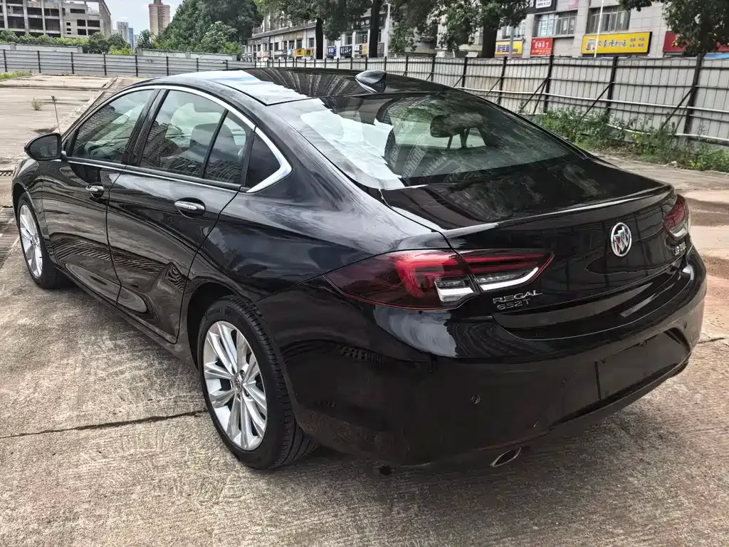 Buick Regal — фото 7