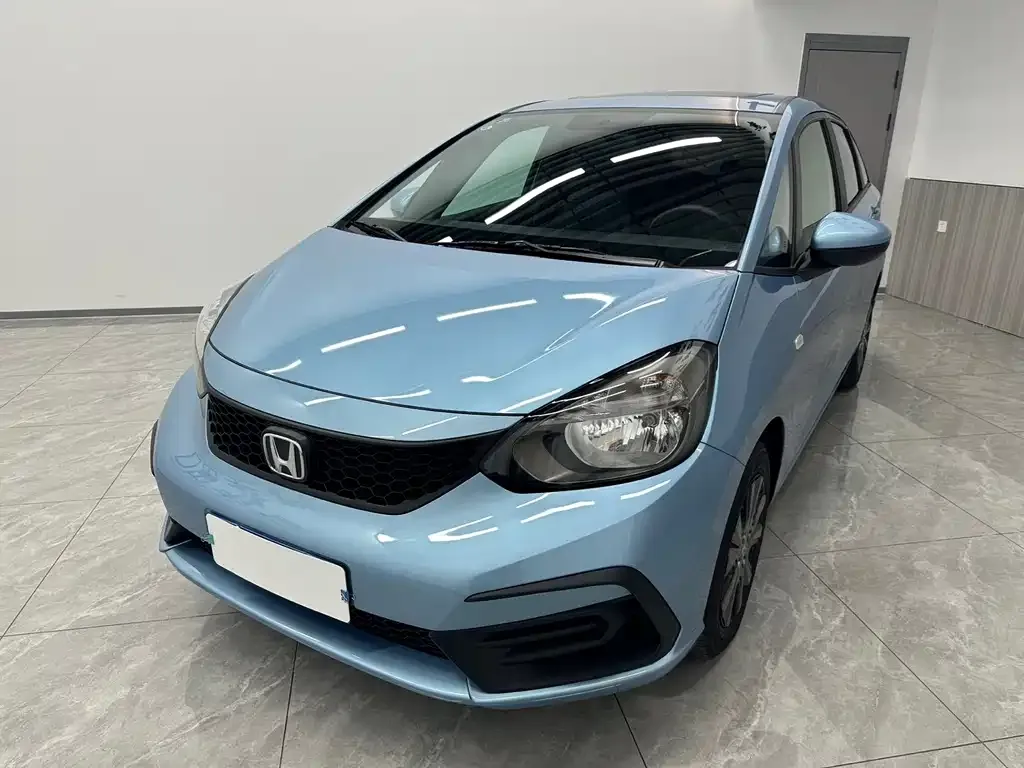 Honda Fit — фото 1