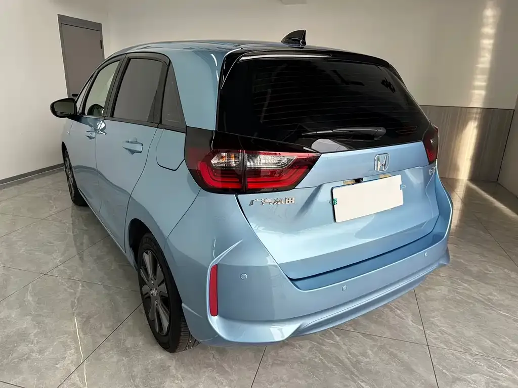 Honda Fit — фото 3