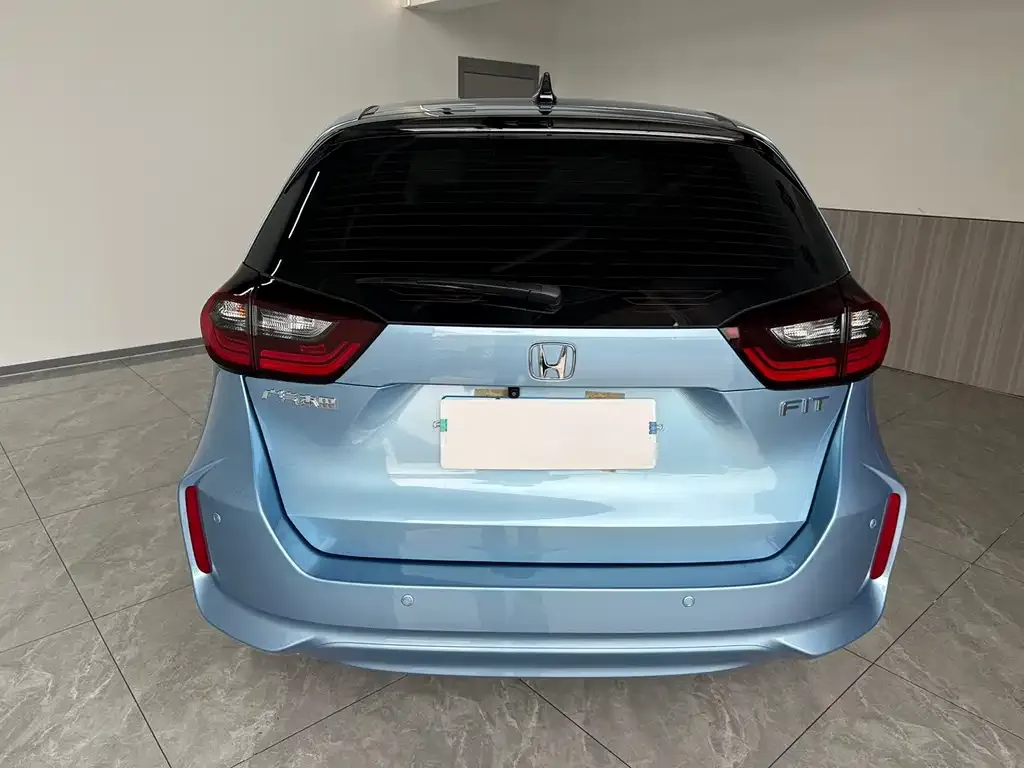 Honda Fit — фото 9