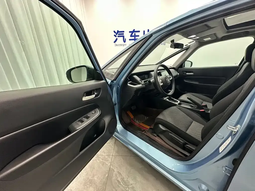 Honda Fit — фото 10