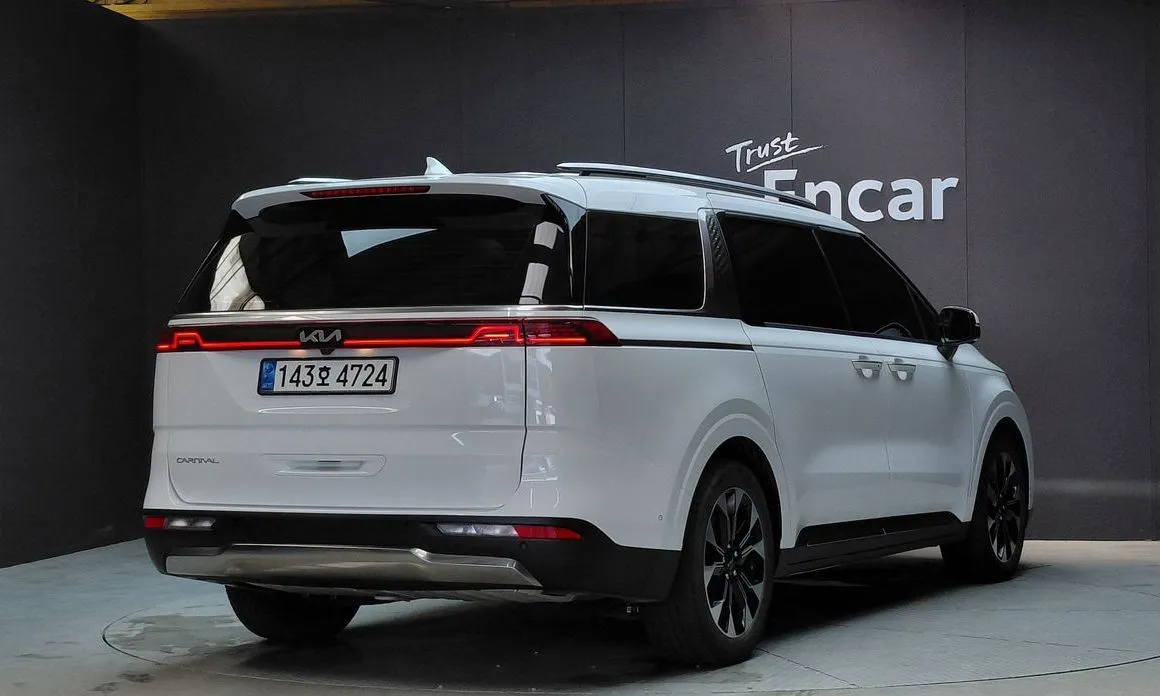 Kia Carnival — фото 2