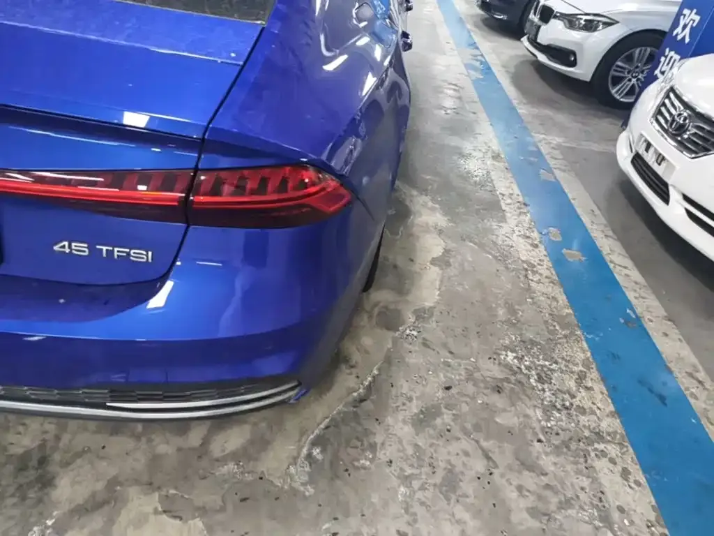 Audi A7 — фото 5