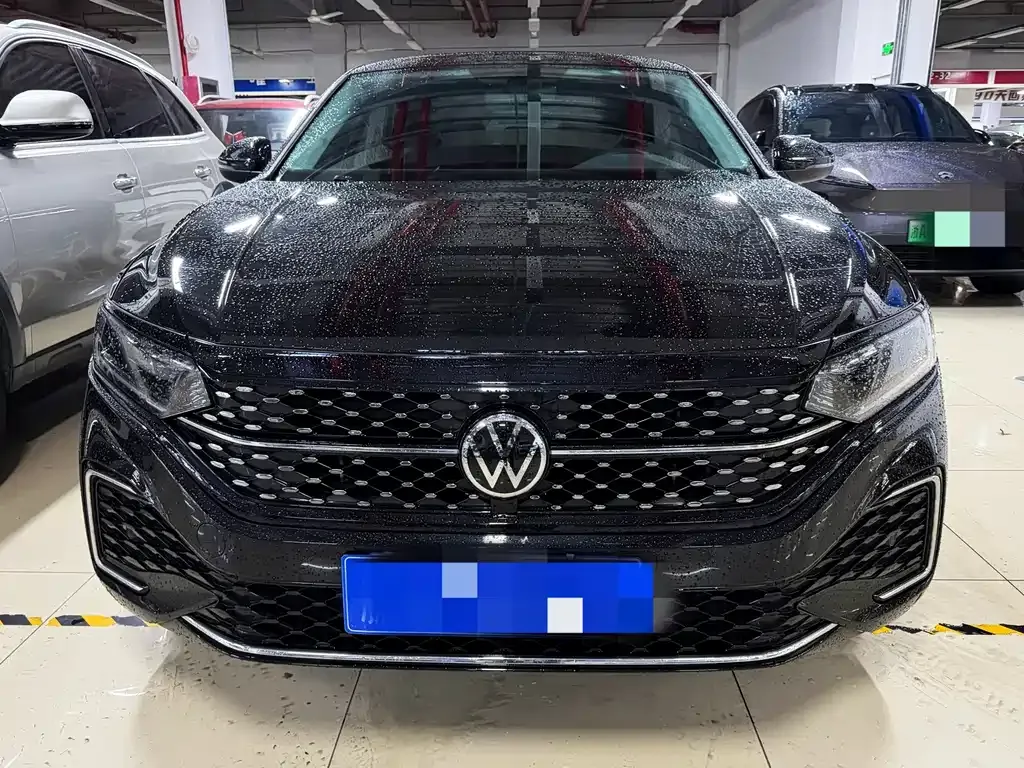 Volkswagen Passat — фото 7