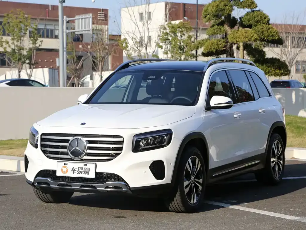 Mercedes-Benz GLB — фото 1