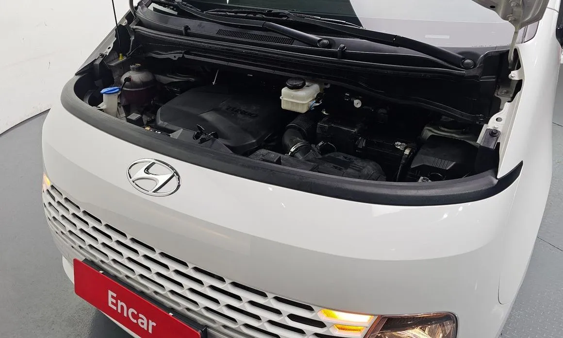 Hyundai Staria — фото 2