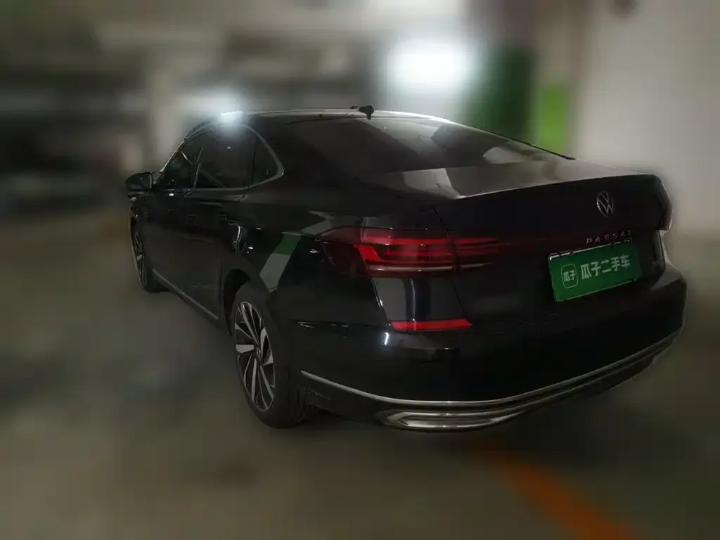 Volkswagen Passat — фото 10