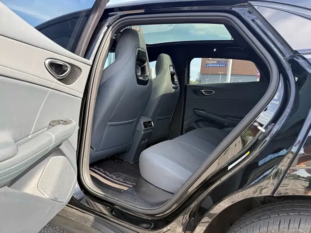 BYD Seal 06GT — фото 3