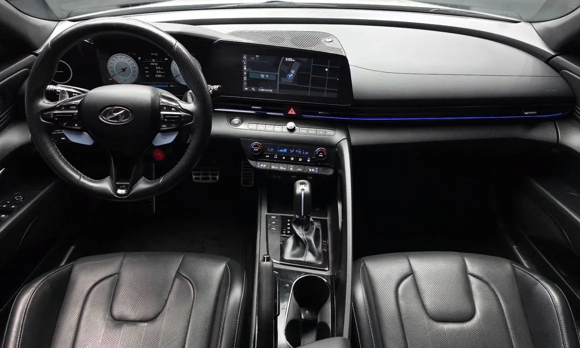 Hyundai AVANTE — фото 9