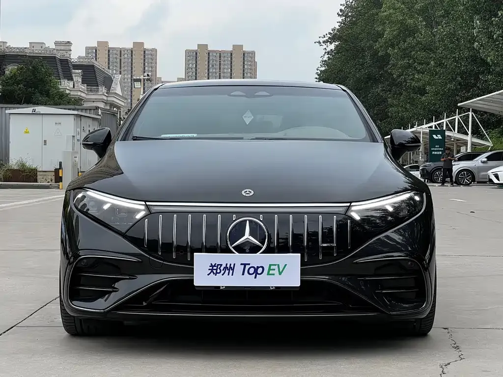 Mercedes-Benz EQS AMG — фото 2